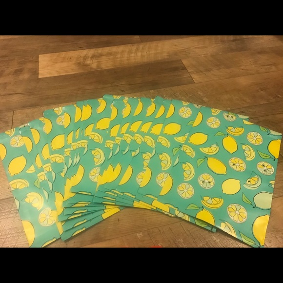 16 lemon 13x10 poly mailers & 3 pack shipping tape - Picture 7 of 8